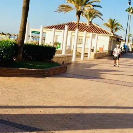 Palm Apartment, 1 Bedroom, Pool, Beautiful Garden, Parking *